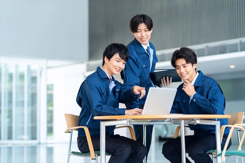 制服が支給される職場のメリットは?